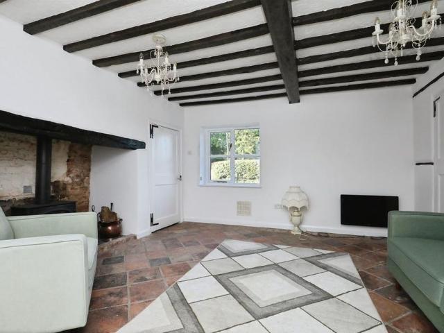 2 bedroom house to rent