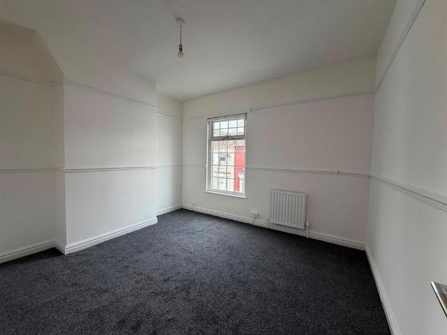 2 bedroom house to rent