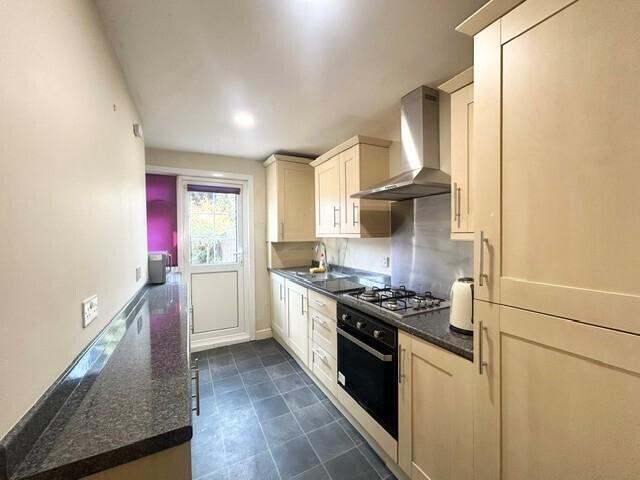 2 bedroom house to rent