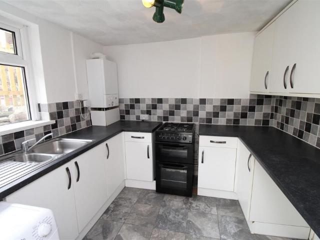 2 bedroom house to rent