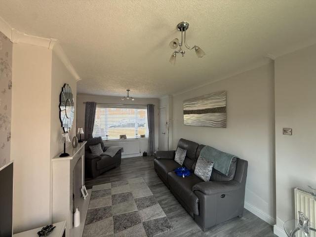 2 bedroom house to rent