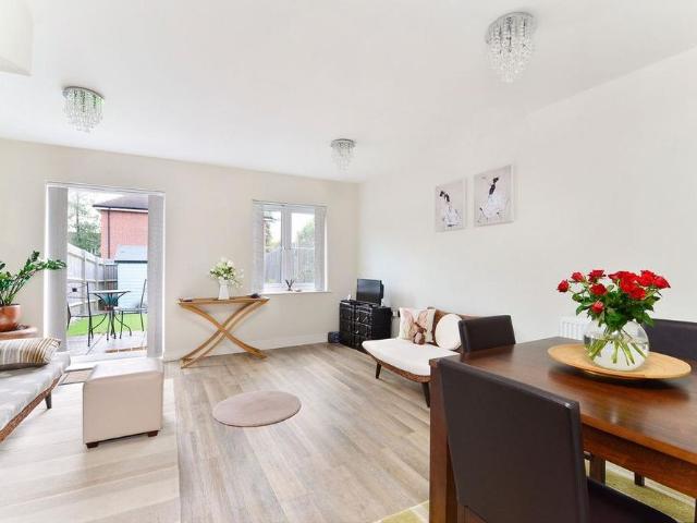 2 bedroom house to rent