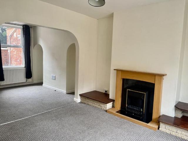 2 bedroom house to rent