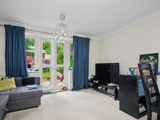 2 bedroom house to rent