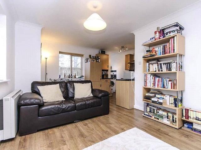 2 bedroom house to rent