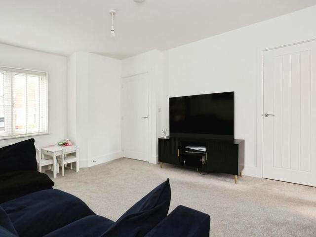 2 bedroom house to rent