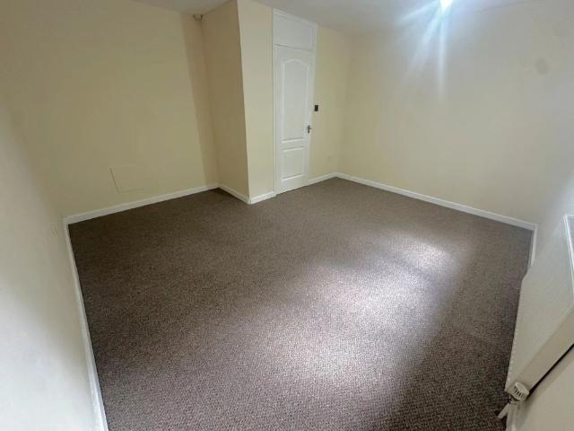 2 bedroom house to rent