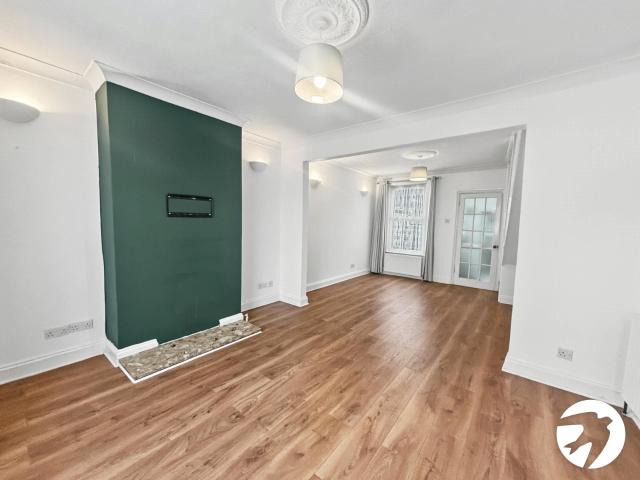 2 bedroom house to rent