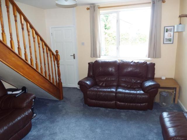 2 bedroom house to rent