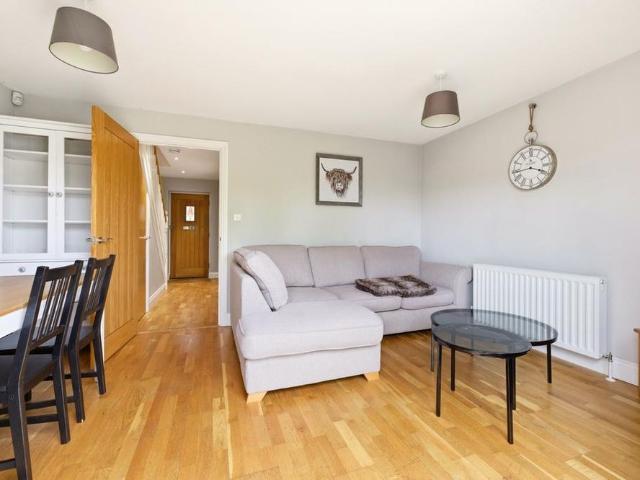 2 bedroom house to rent