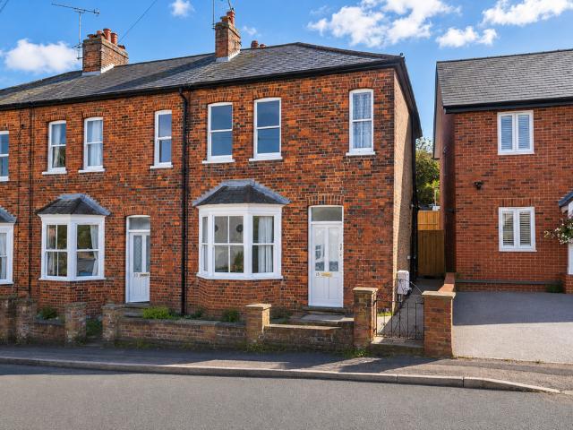2 bedroom house to rent