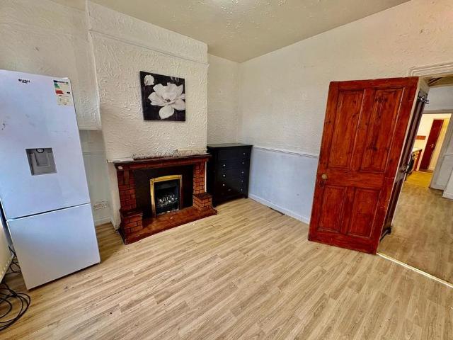2 bedroom house to rent
