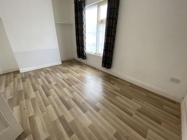 2 bedroom house to rent