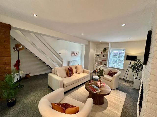 2 bedroom house to rent