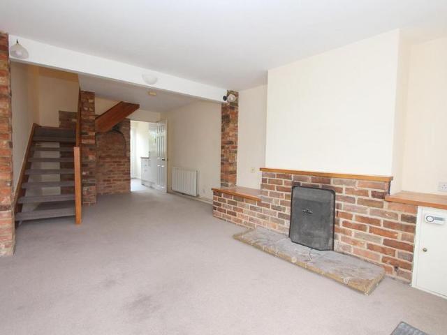 2 bedroom house to rent