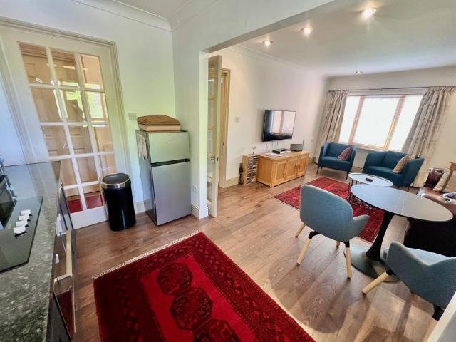 2 bedroom house to rent