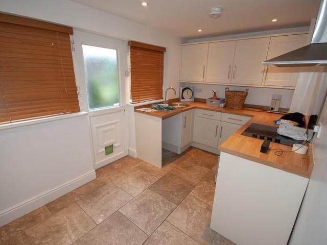 2 bedroom house to rent