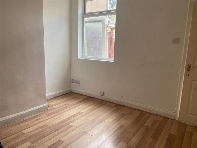 2 bedroom house to rent