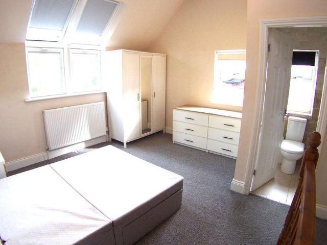 2 bedroom house to rent