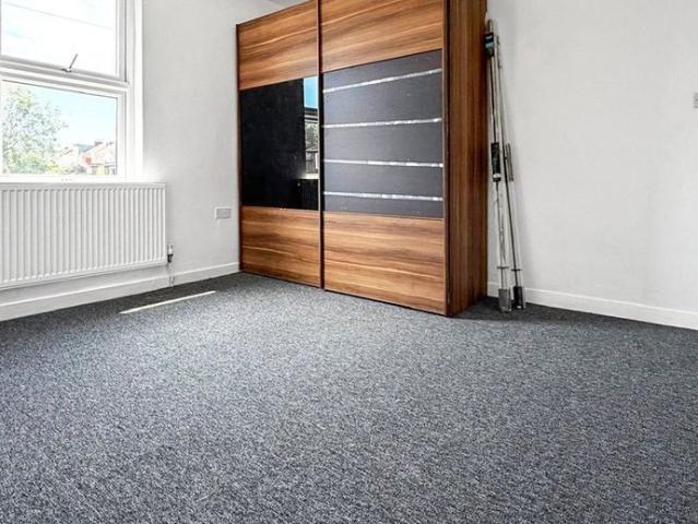 2 bedroom house to rent