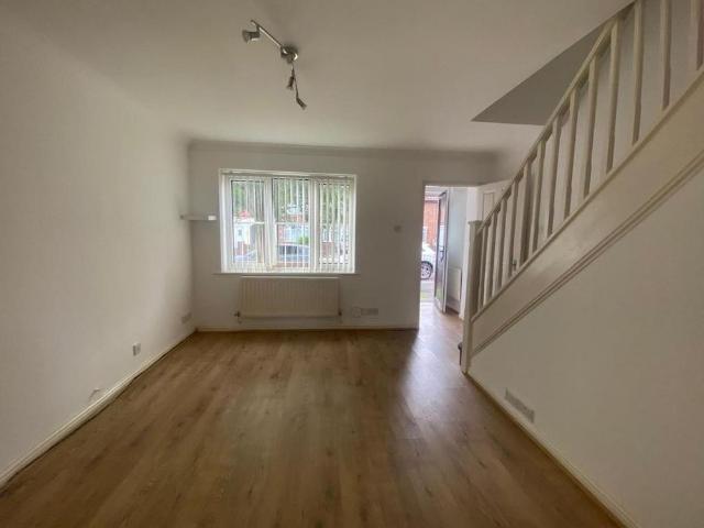 2 bedroom house to rent