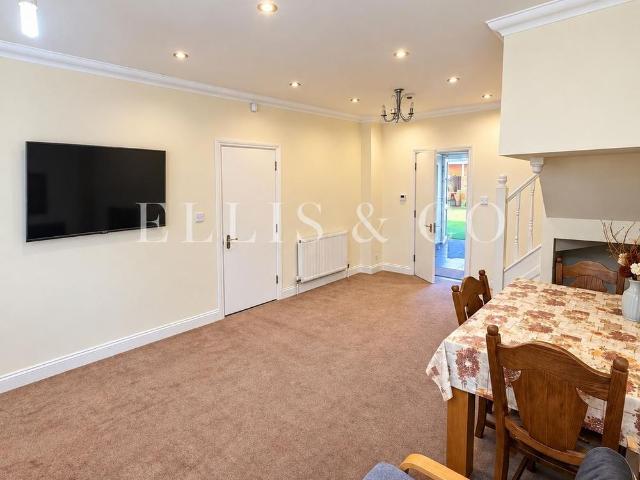 2 bedroom house to rent