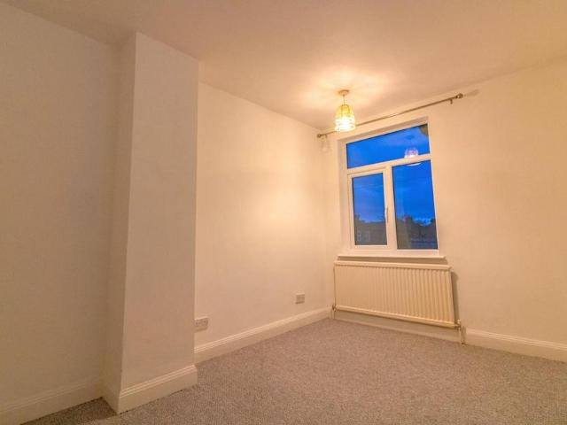 2 bedroom house to rent