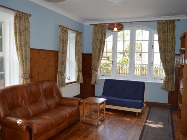 2 bedroom house to rent