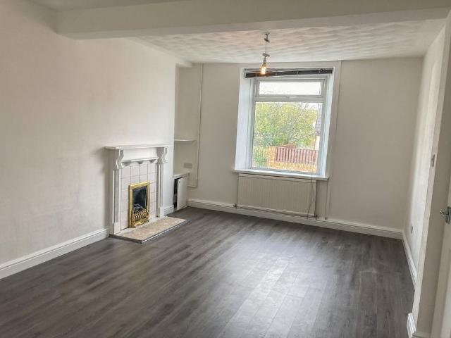 2 bedroom house to rent