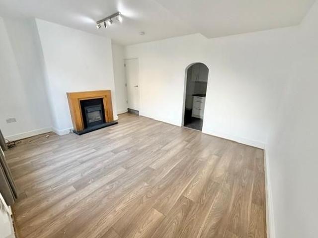 2 bedroom house to rent