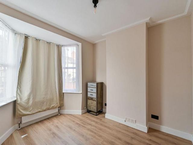 2 bedroom house to rent