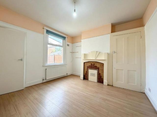 2 bedroom house to rent