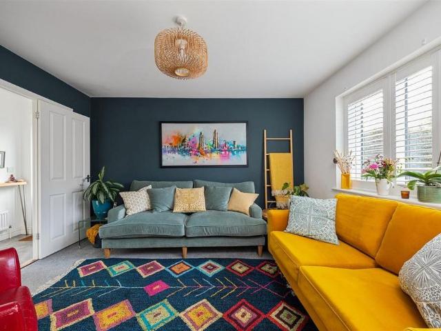 2 bedroom house to rent