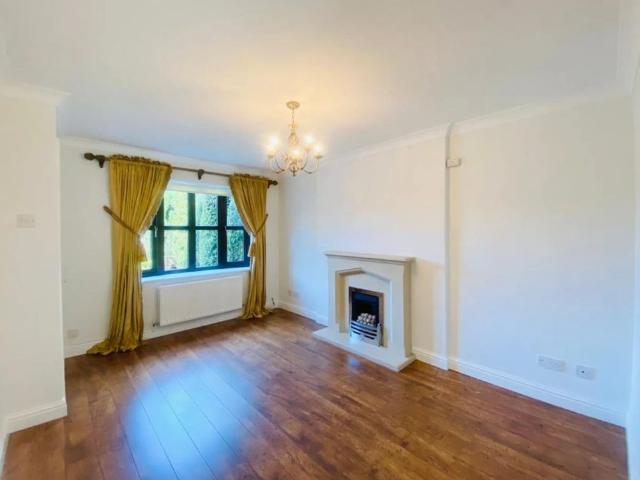 2 bedroom house to rent