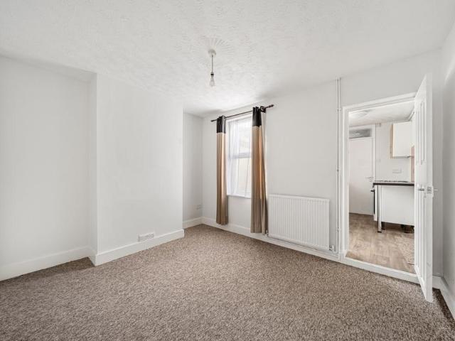 2 bedroom house to rent