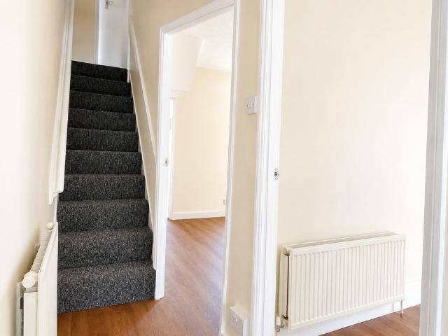 2 bedroom house to rent