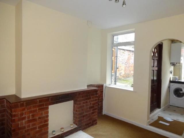 2 bedroom house to rent