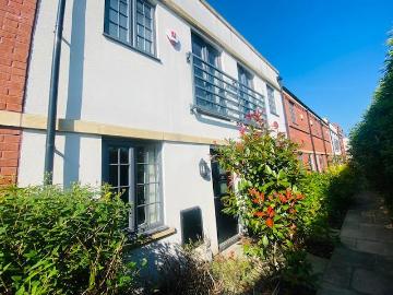 2 bedroom house to rent