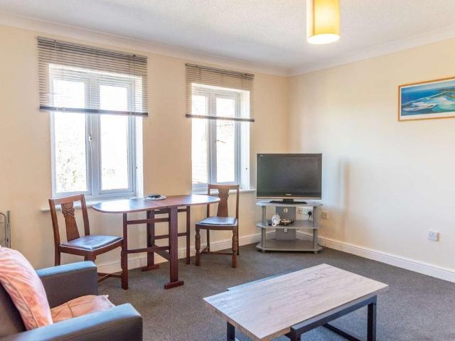 2 bedroom house to rent