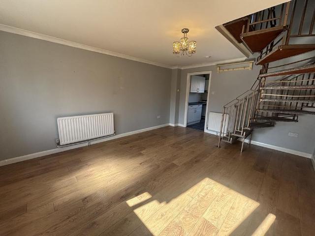 2 bedroom house to rent
