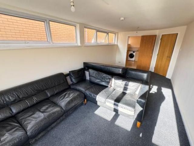 2 bedroom house to rent