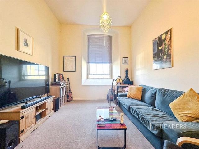 2 bedroom house to rent