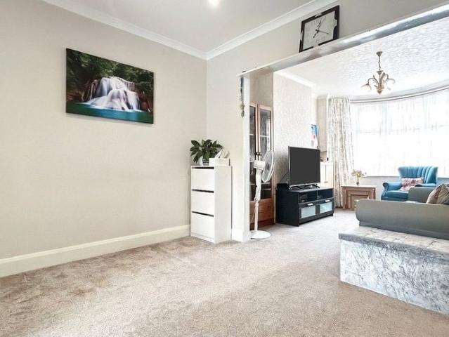 2 bedroom house to rent