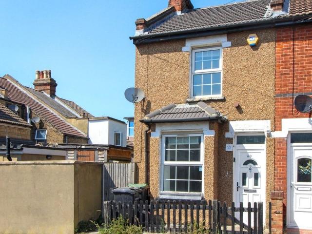 2 bedroom house to rent