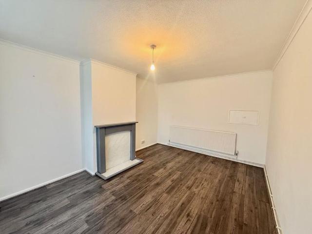 2 bedroom house to rent