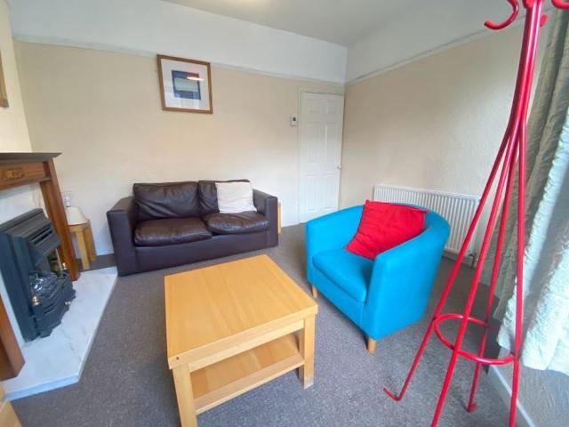 2 bedroom House To Rent