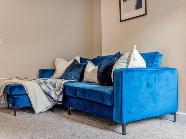 2 bedroom house to rent