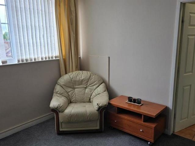 2 bedroom house to rent