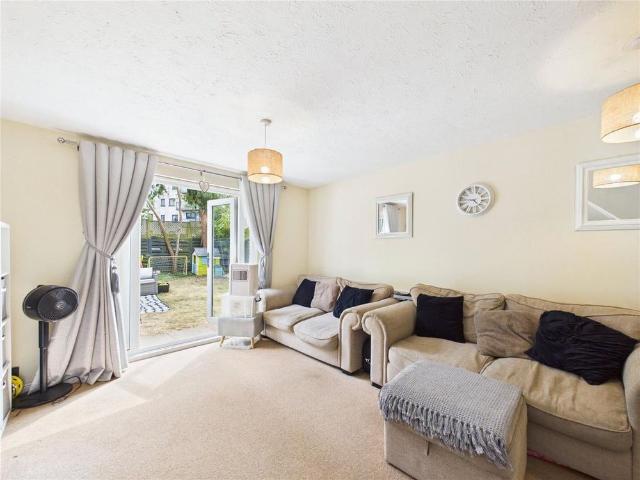 2 bedroom house to rent