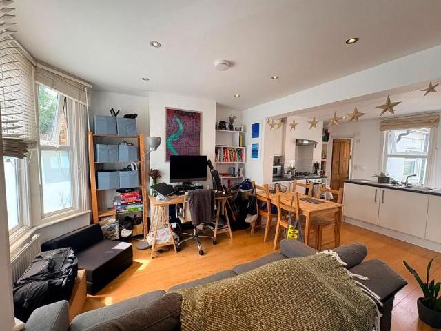 2 bedroom house to rent